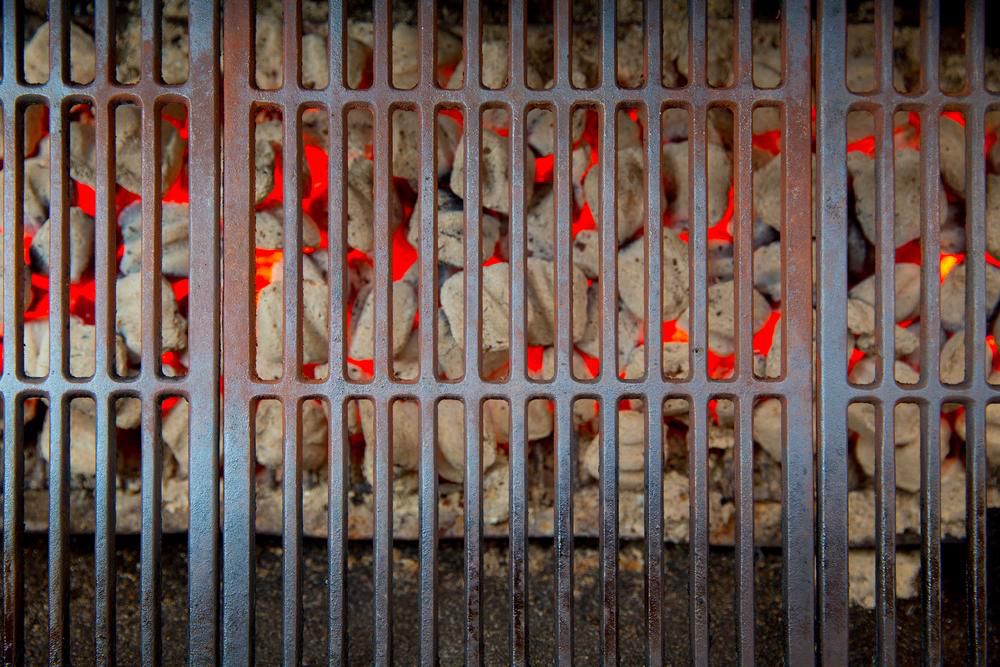 HOW TO USE LAVA ROCKS ON A GAS BARBECUE? XBBQ Grill Vietnam