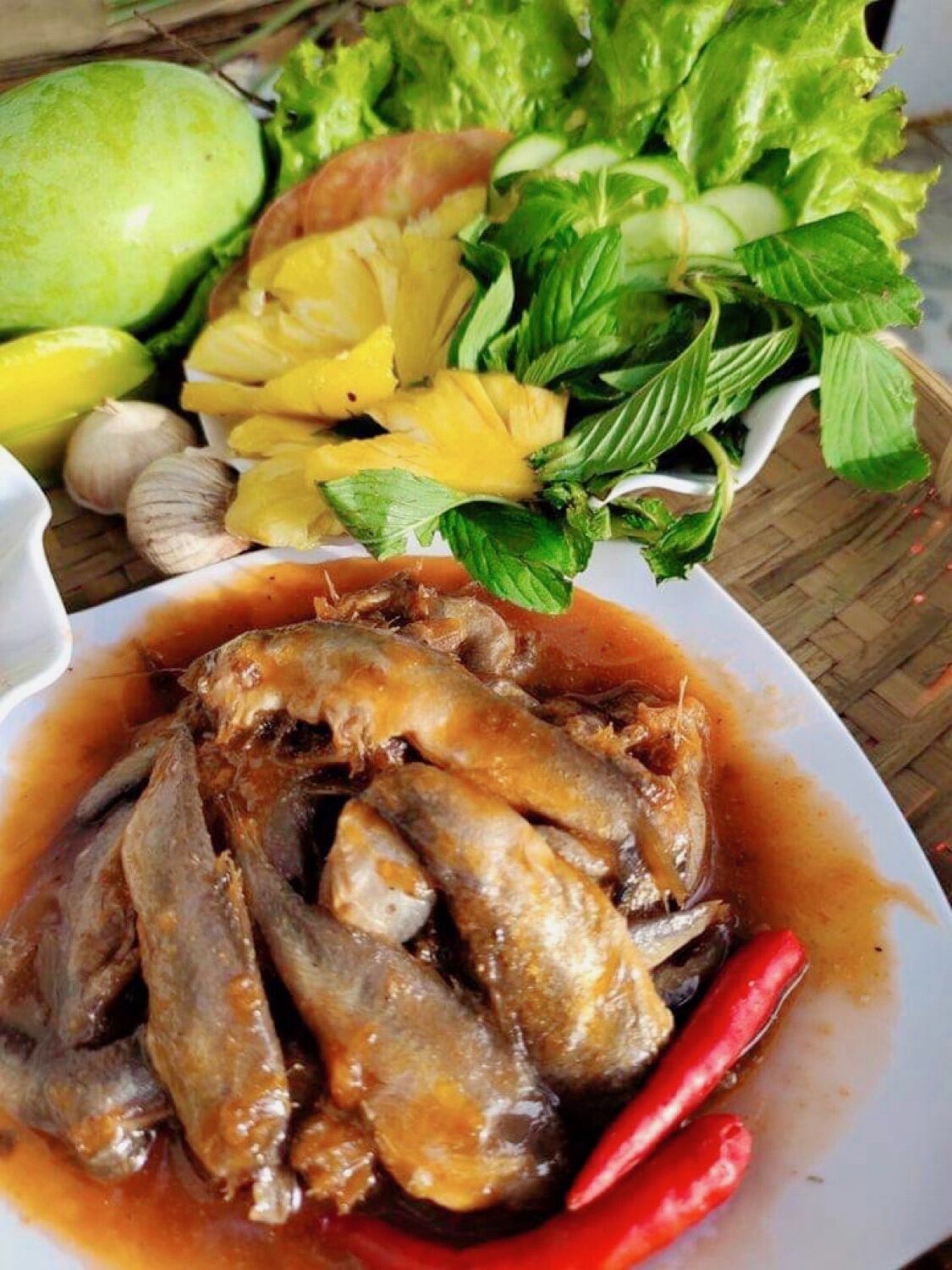 Cách Nấu Lẩu Mắm Cá Linh Ngon Chuẩn Vị Miền Tây