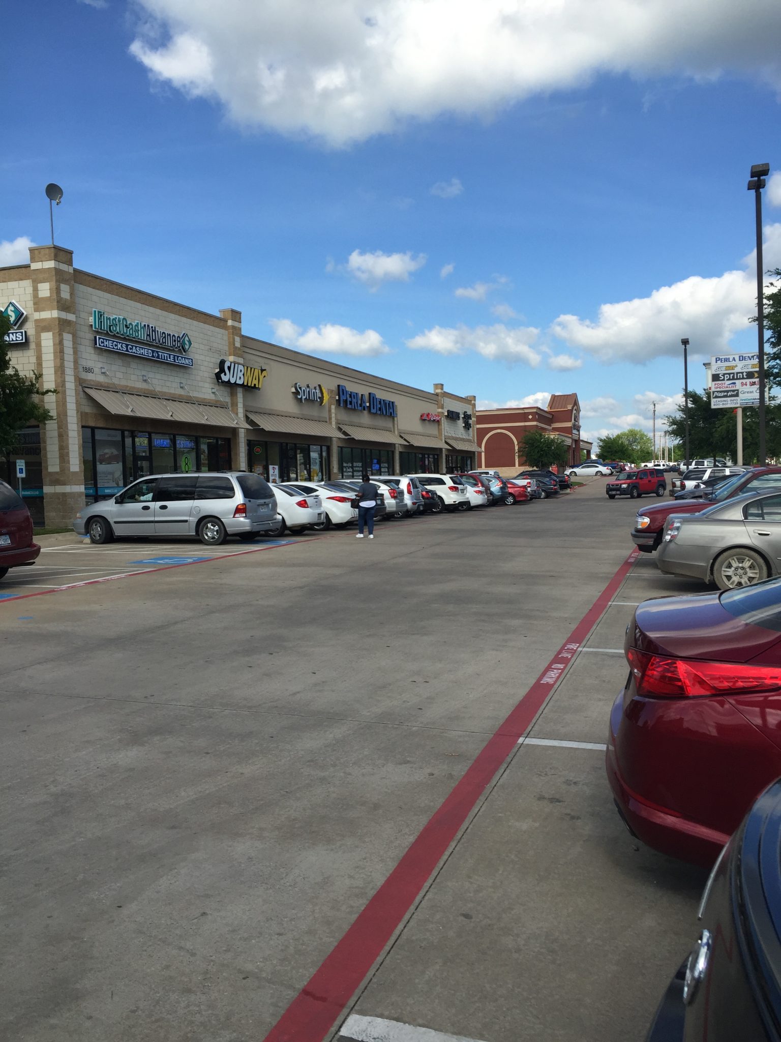 1909 W MOORE AVENUE, TERRELL TEXAS Bergfeld Realty Company