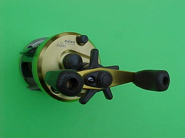 DAIWA MILLIONAIRE S 300 BAITCASTING REEL, NEW IN THE BOX - Berinson