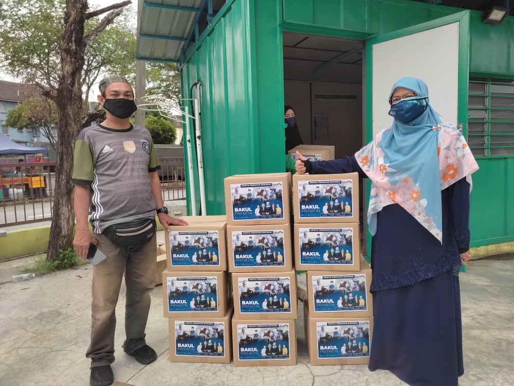 Bakul Prihatin Wanita Perikatan Nasional bantu golongan terkesan