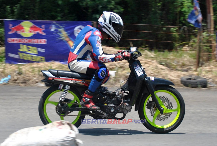 Bongkar Mesin Road Race Berbasic Astrea Grand (Mp4), Lawan Jupie Z Atau Blade 125 !