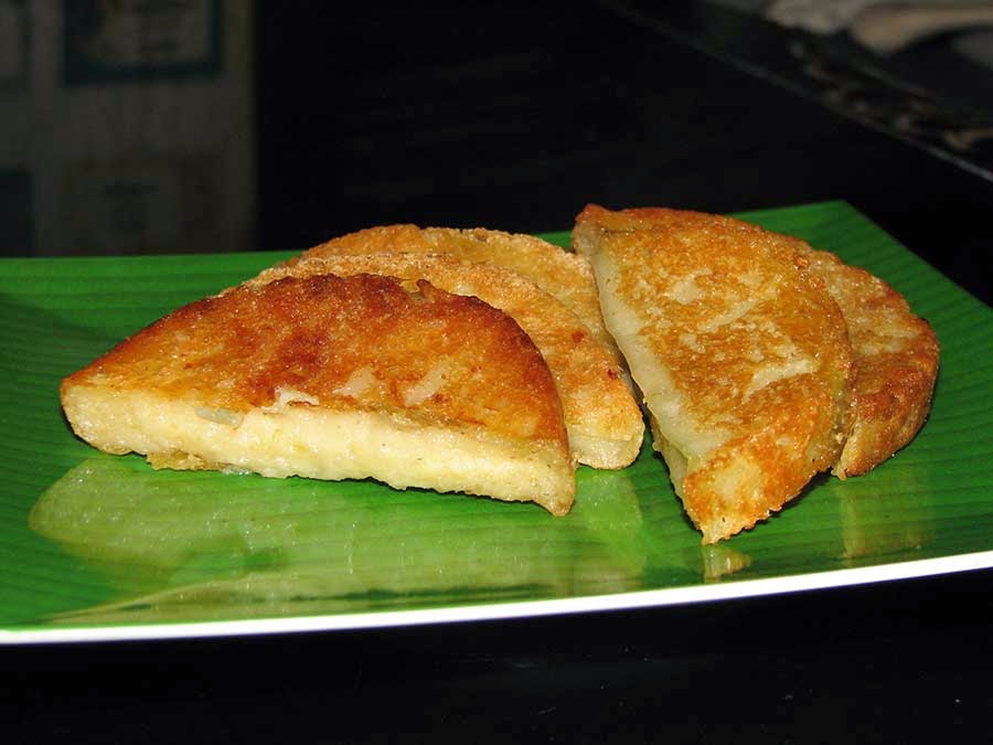Kue Buroncong Kue Khas Makassar Yang Legendaris Beritamks