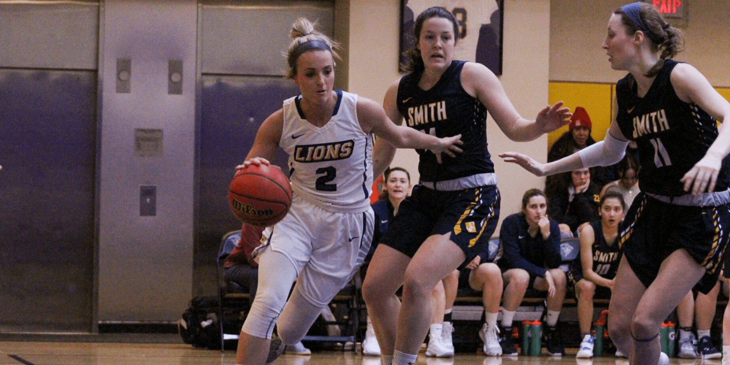 Women’s basketball narrowly defeats Smith in first NEWMAC game The