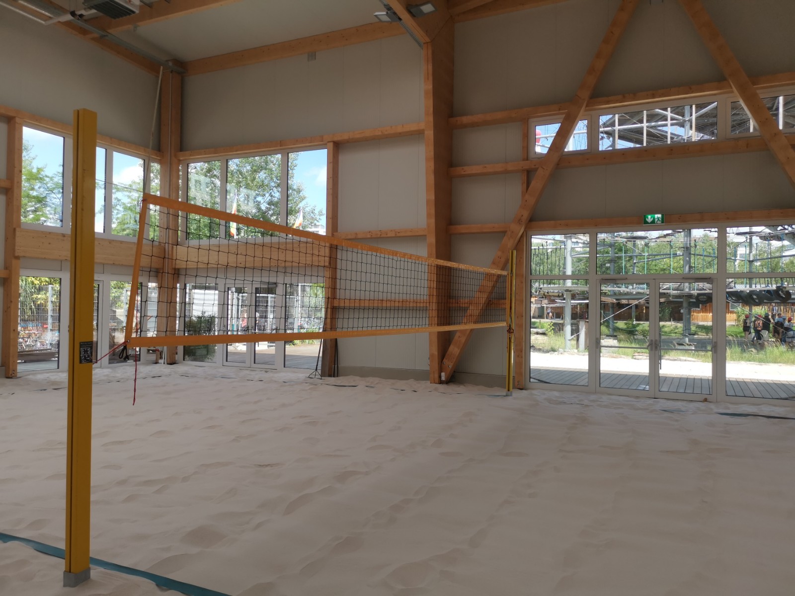 New indoor hall for beach volleyball in Beach Mitte Beachvolleyball