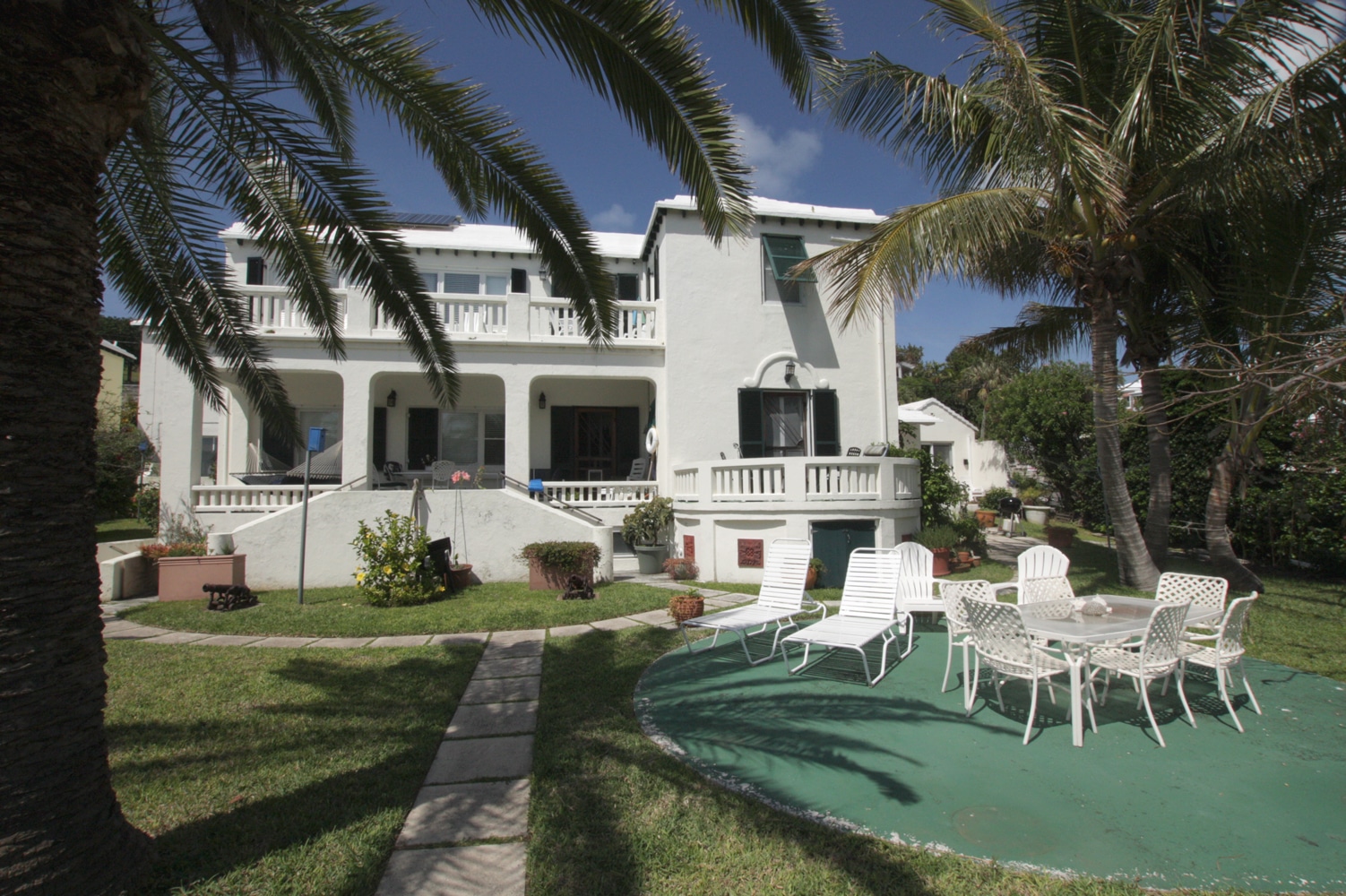 Happy Landing Apartment Pitts Bay Bermuda Getaway