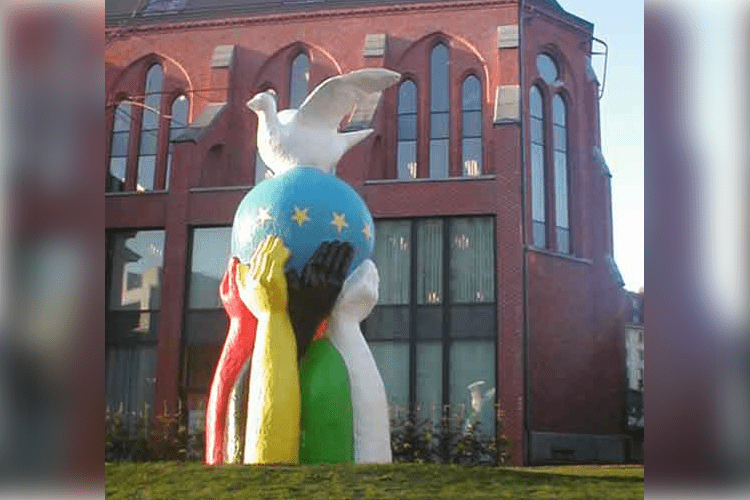 LA STATUE DE L’EUROPE « Unity in Peace » Bernard ROMAIN