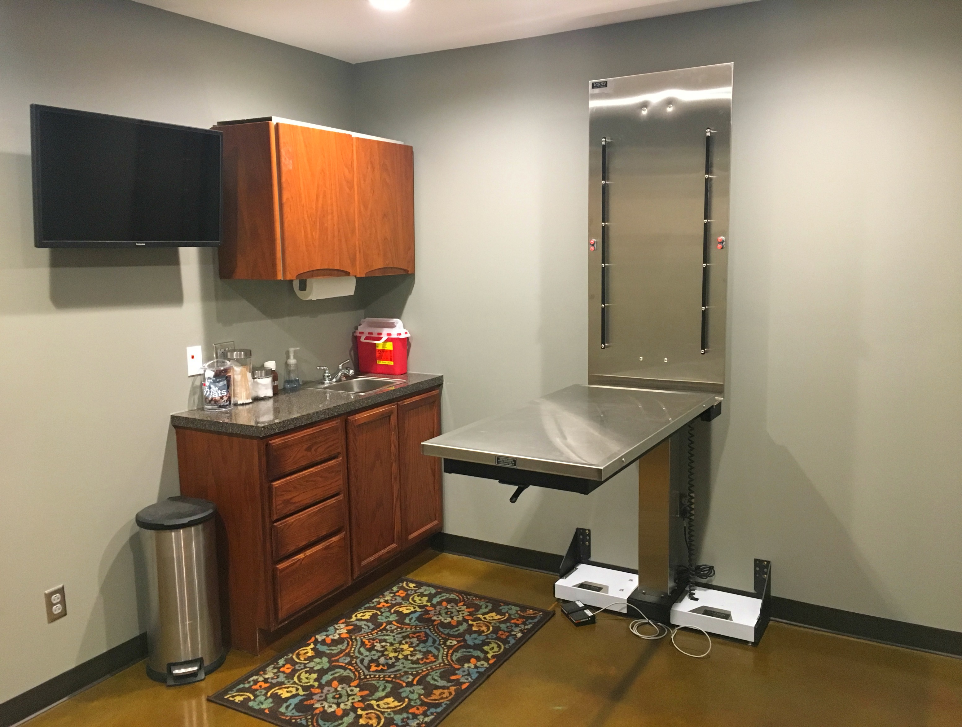 Hospital Tour Bern Sabetha Veterinary Clinic