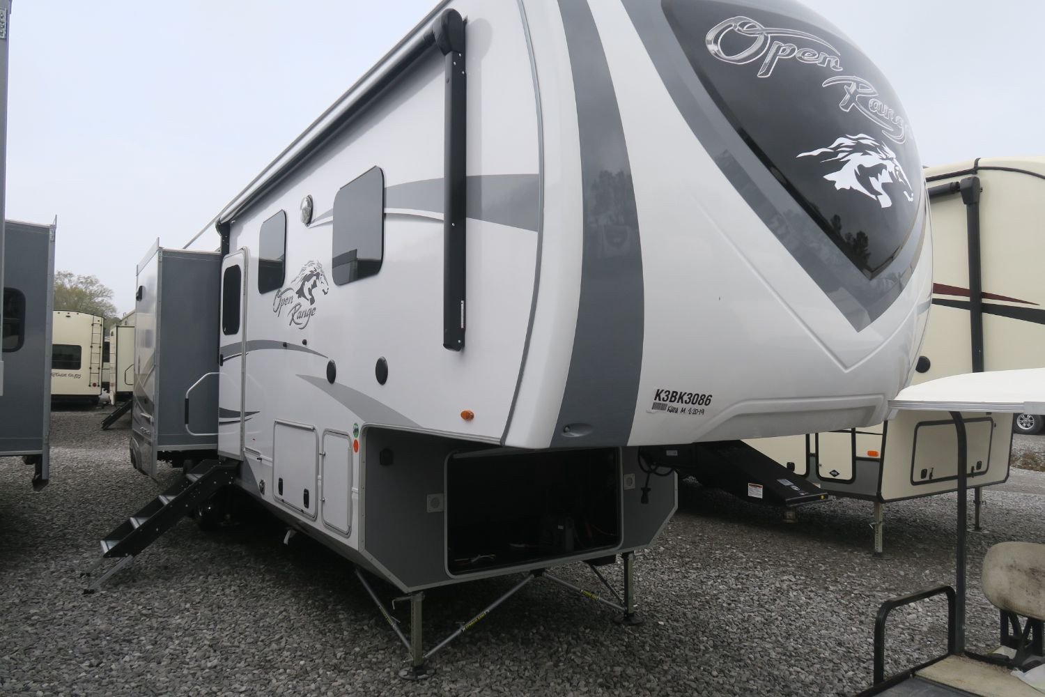 NEW 2019 OPEN RANGE 427BHS Overview Berryland Campers