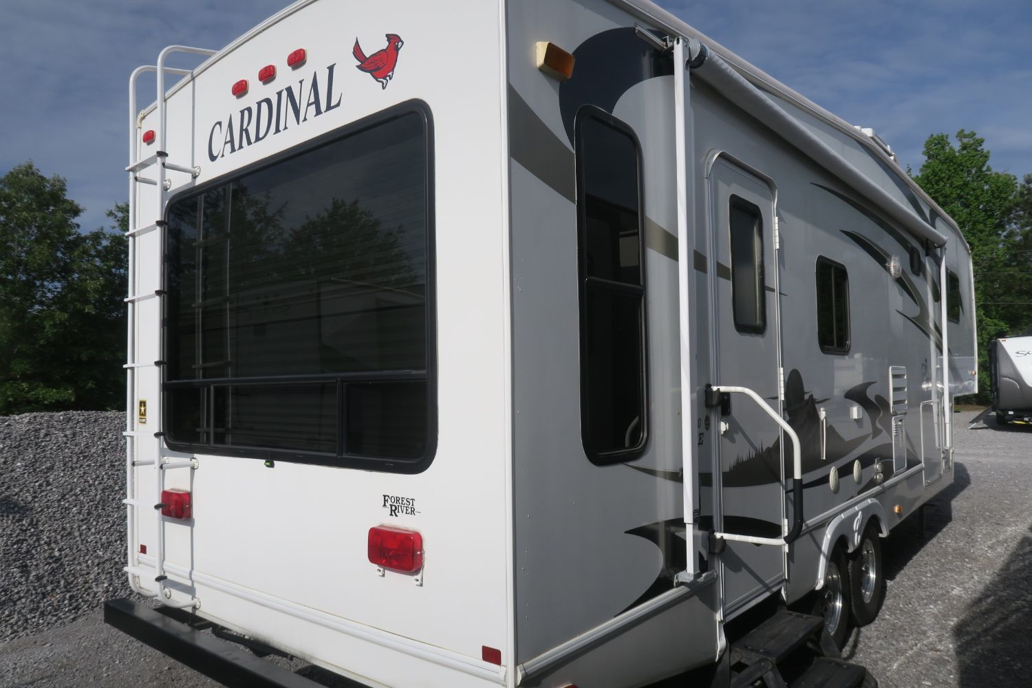 USED 2008 CARDINAL LIMITED 30WBLE Overview Berryland Campers