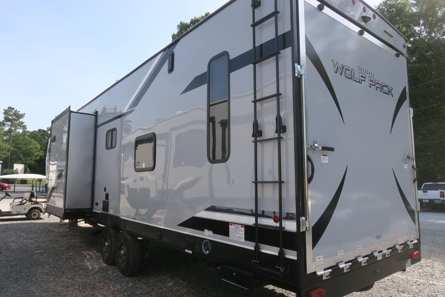 NEW 2020 CHEROKEE WOLF PACK 325PACK13 Overview Berryland Campers