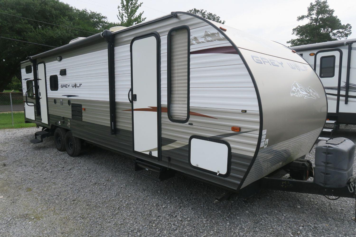 USED 2014 CHEROKEE GREY WOLF 29VT Overview Berryland Campers