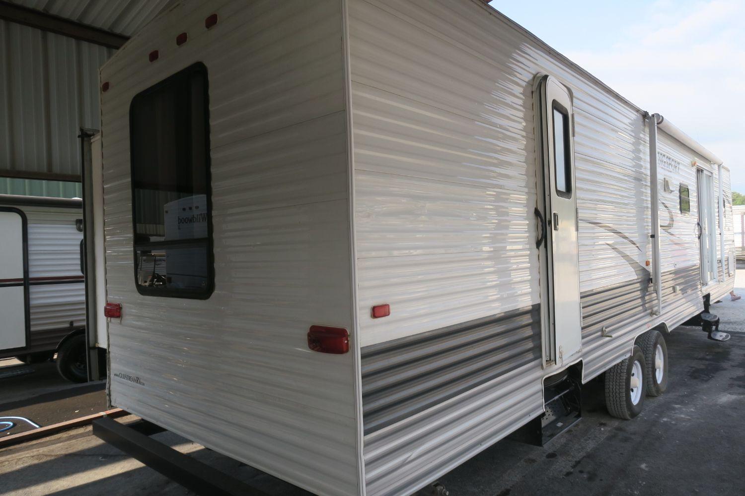 USED 2013 GULFSTREAM DESTINATION 36 Overview Berryland Campers