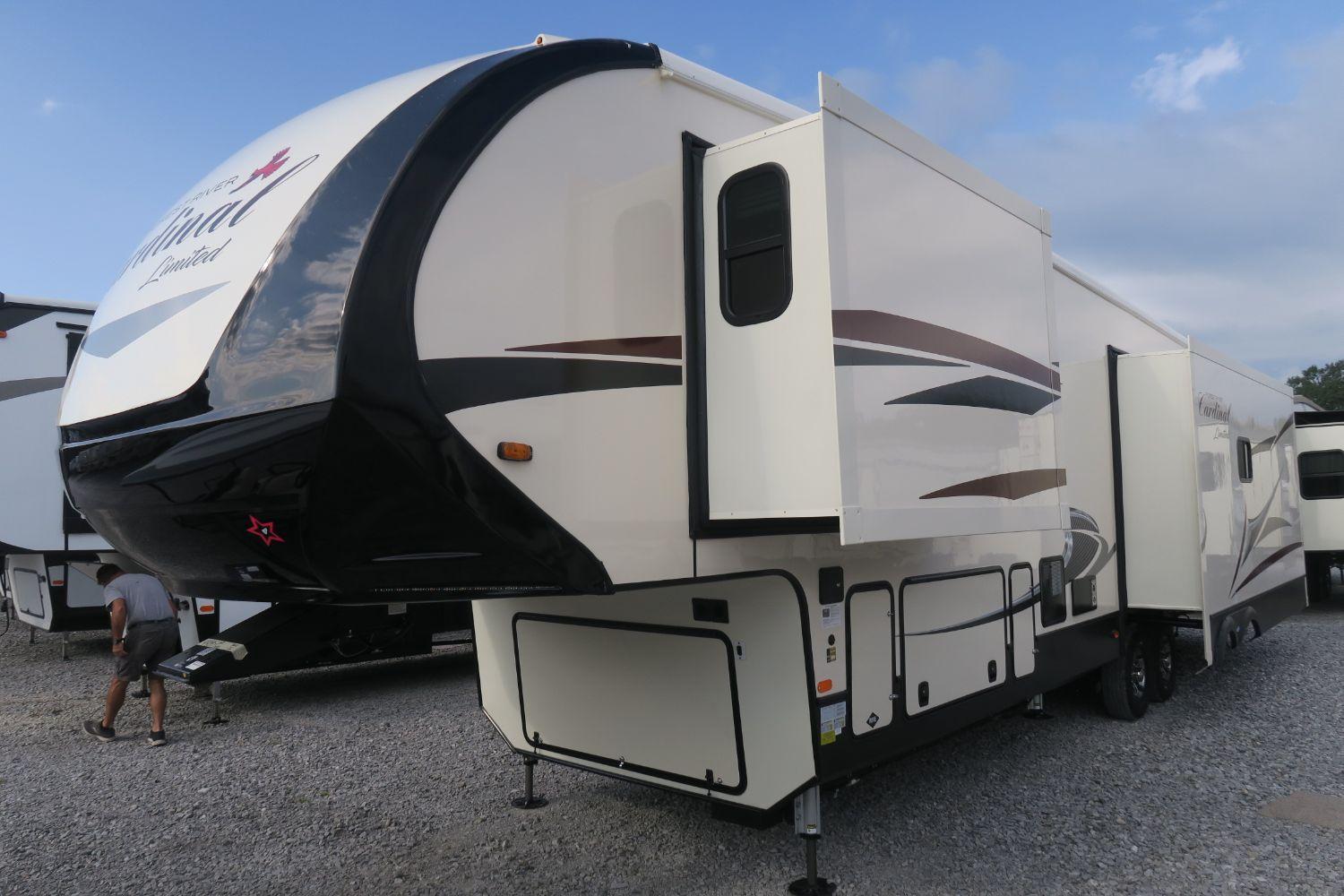 NEW 2020 CARDINAL LIMITED 3600DVLE Overview Berryland Campers