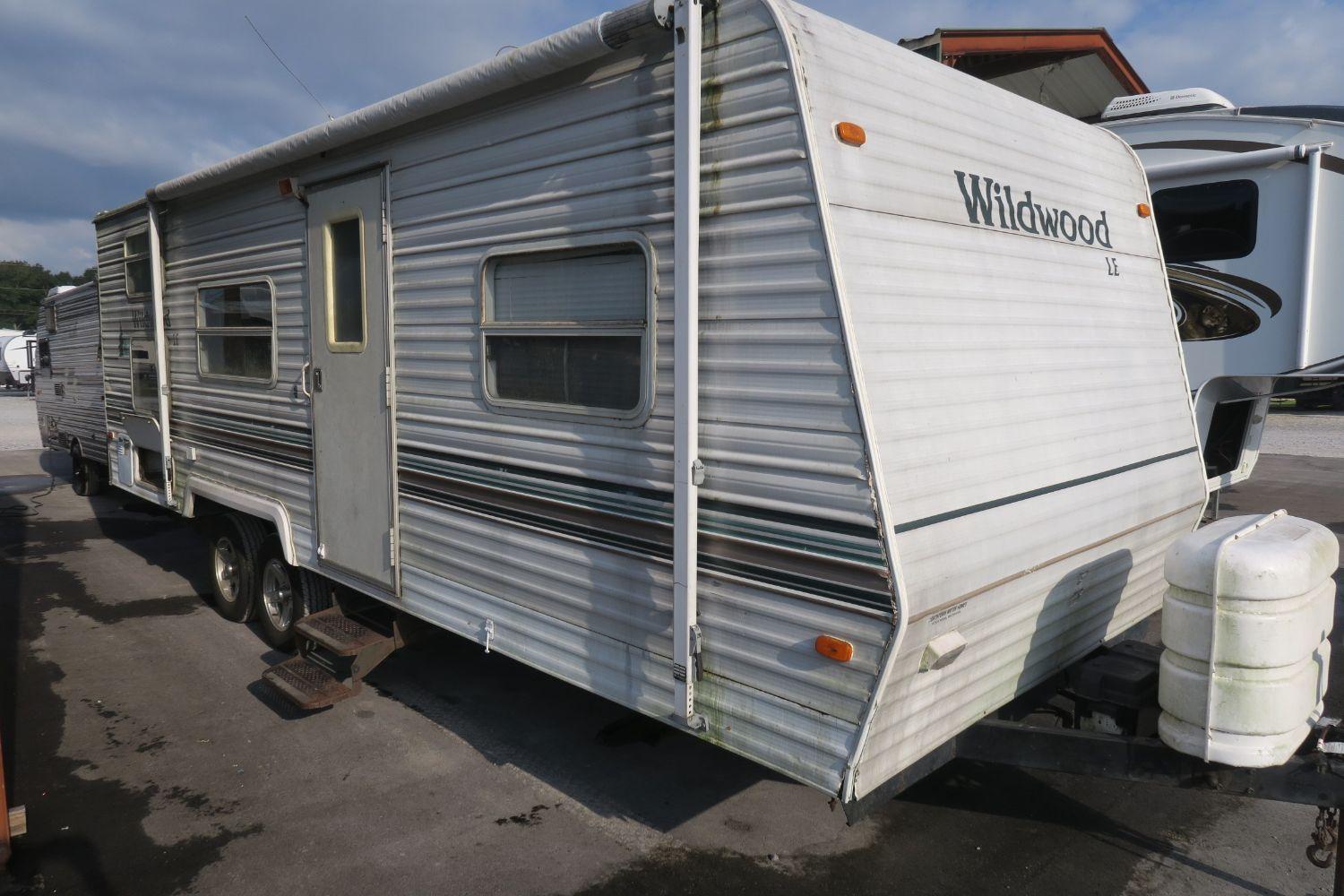 USED 2003 WILDWOOD 26BH Overview Berryland Campers