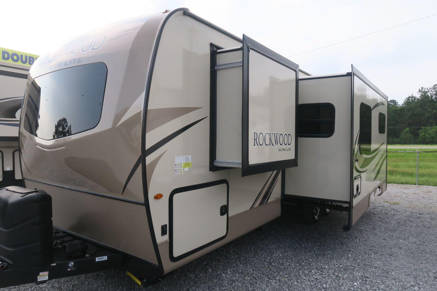 USED 2019 ROCKWOOD ULTRA LITE 2606WS Overview Berryland Campers