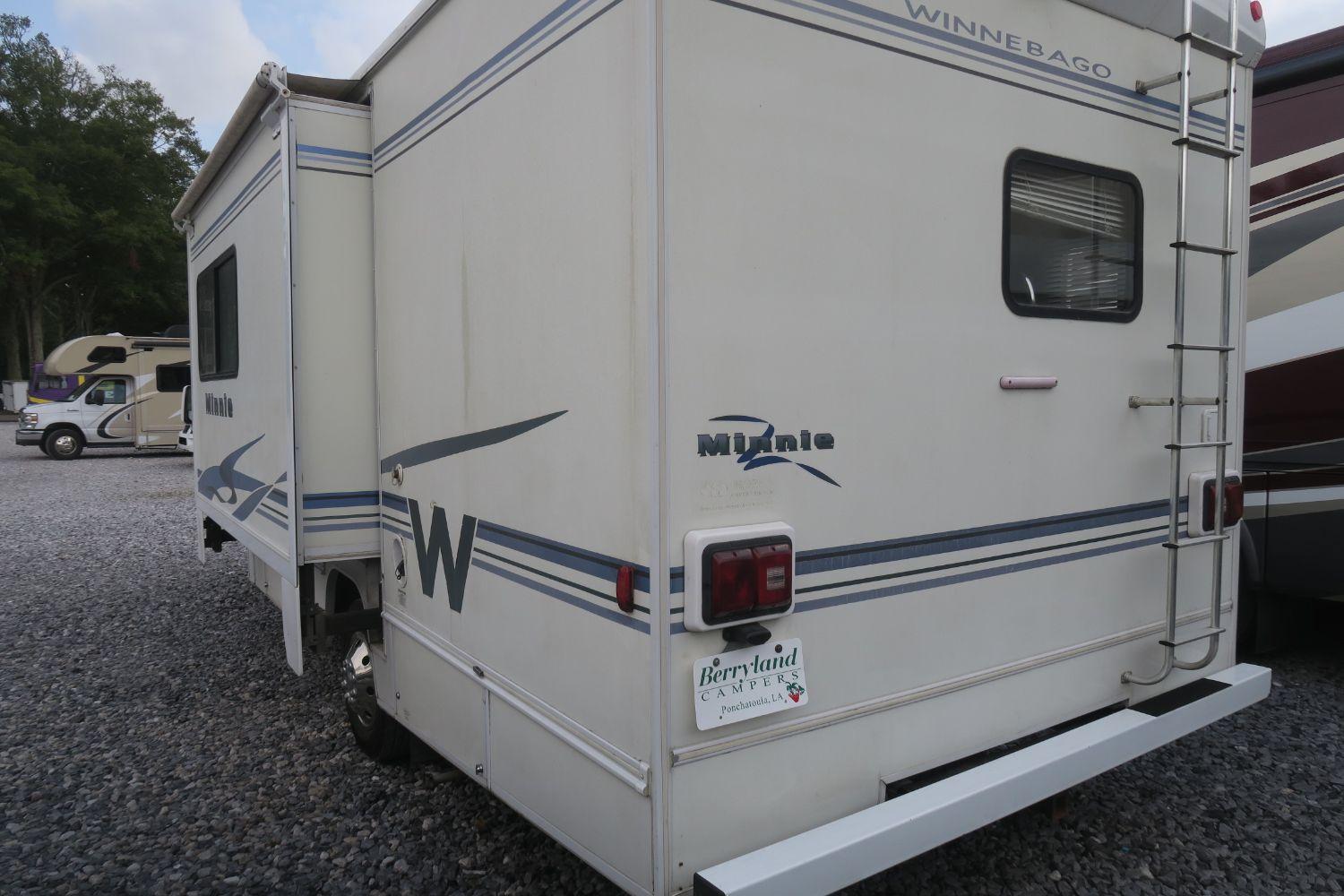 USED 2003 MINNIE WINNIE 24F Overview Berryland Campers