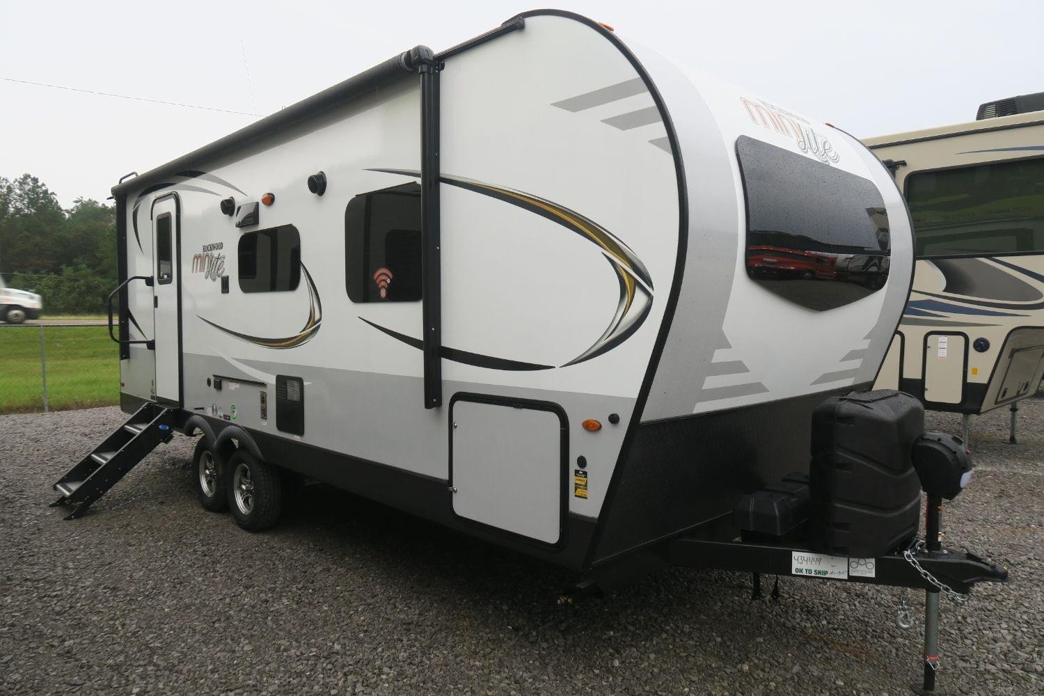 NEW 2020 ROCKWOOD MINI LITE 2511S Overview Berryland Campers