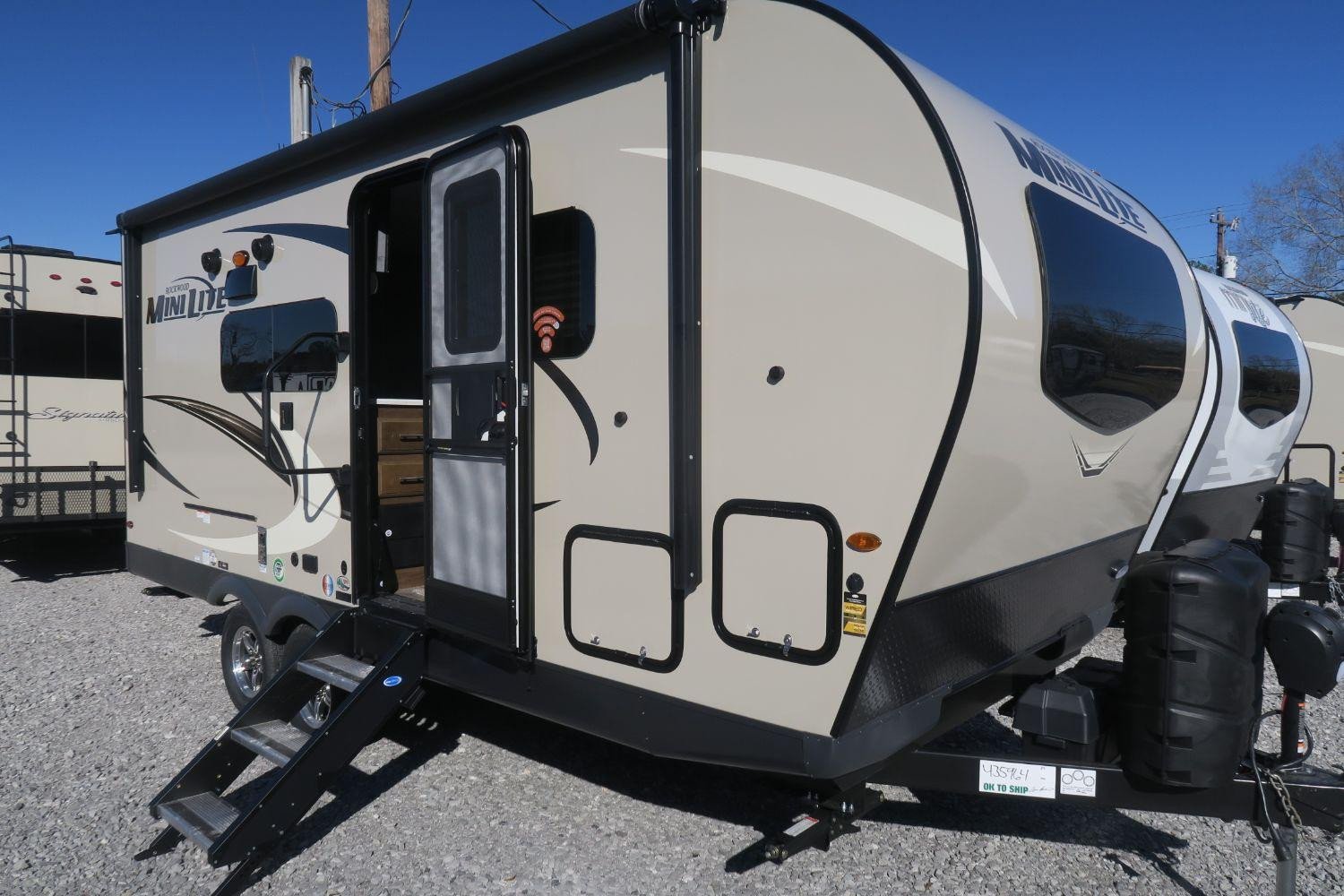 NEW 2020 ROCKWOOD MINI LITE 2104S Overview Berryland Campers