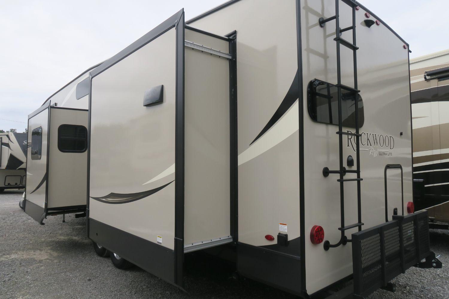 NEW 2020 ROCKWOOD SIGNATURE ULTRA LITE 2896MB Overview Berryland Campers