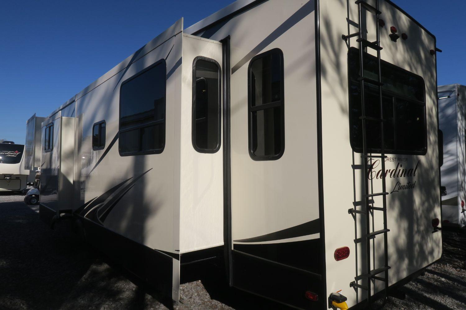 NEW 2020 CARDINAL LIMITED 377MBLE Overview Berryland Campers