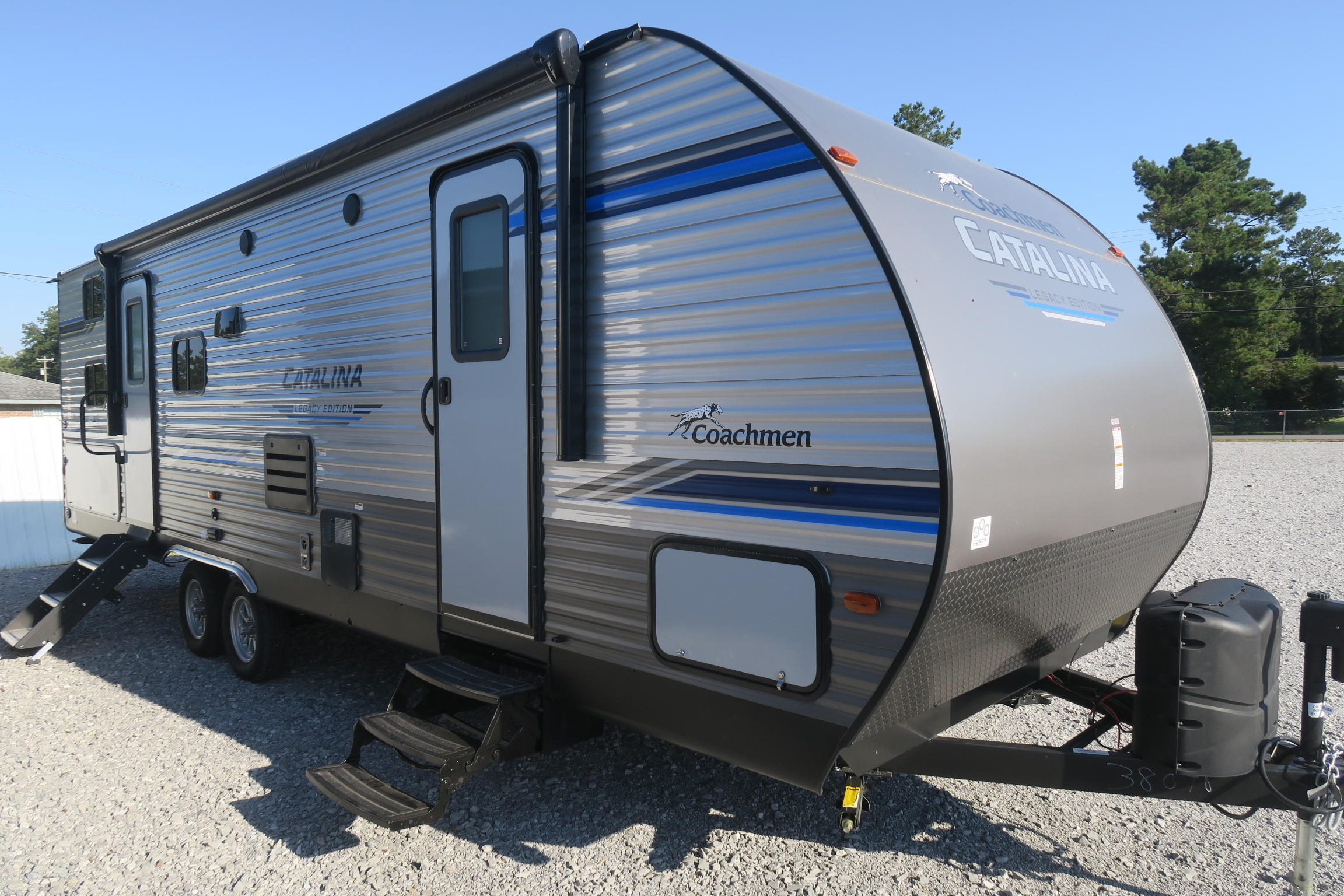 NEW 2021 CATALINA LEGACY EDITION 263BHSCKLE Overview Berryland Campers
