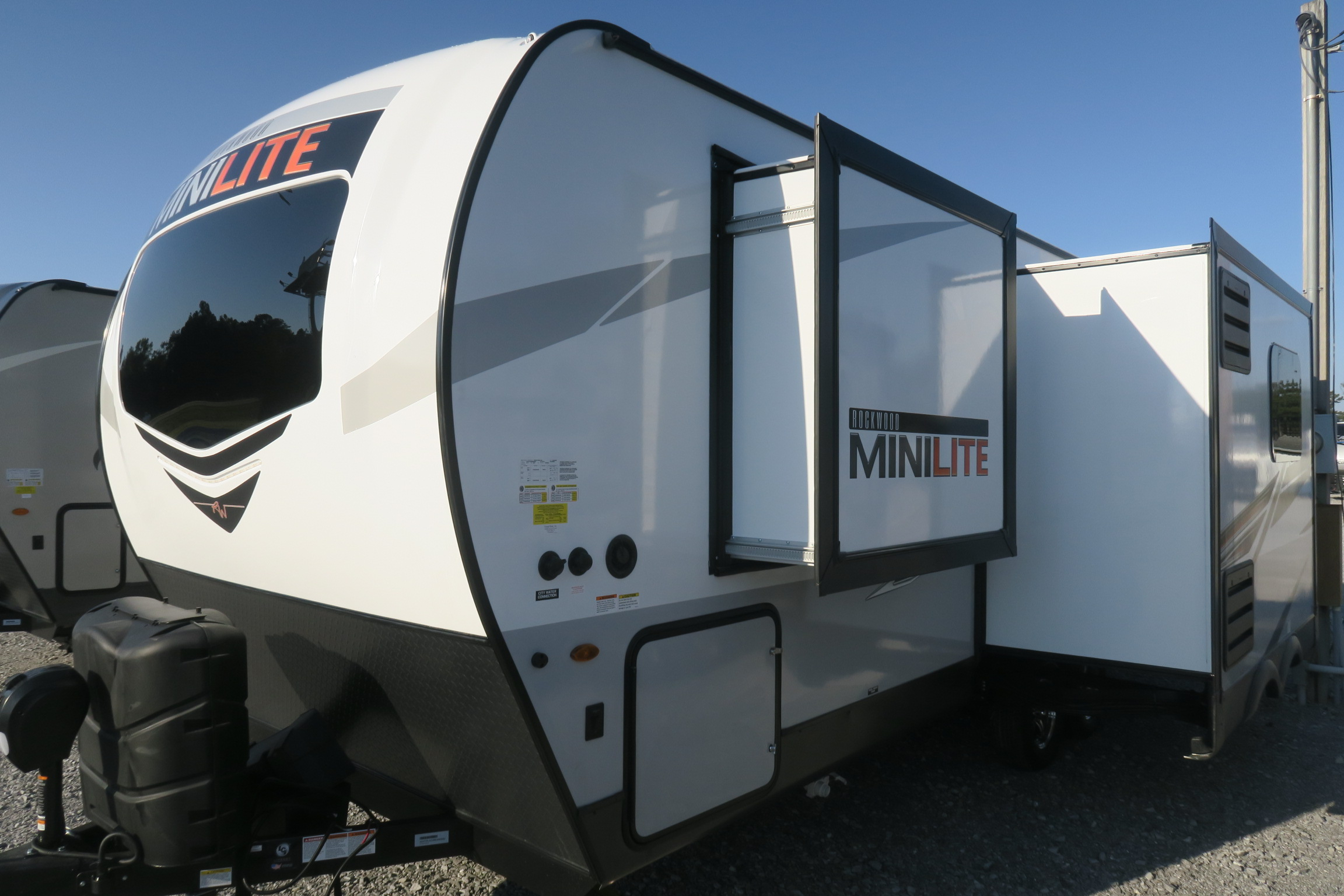 NEW 2021 ROCKWOOD MINI LITE 2511S Overview Berryland Campers