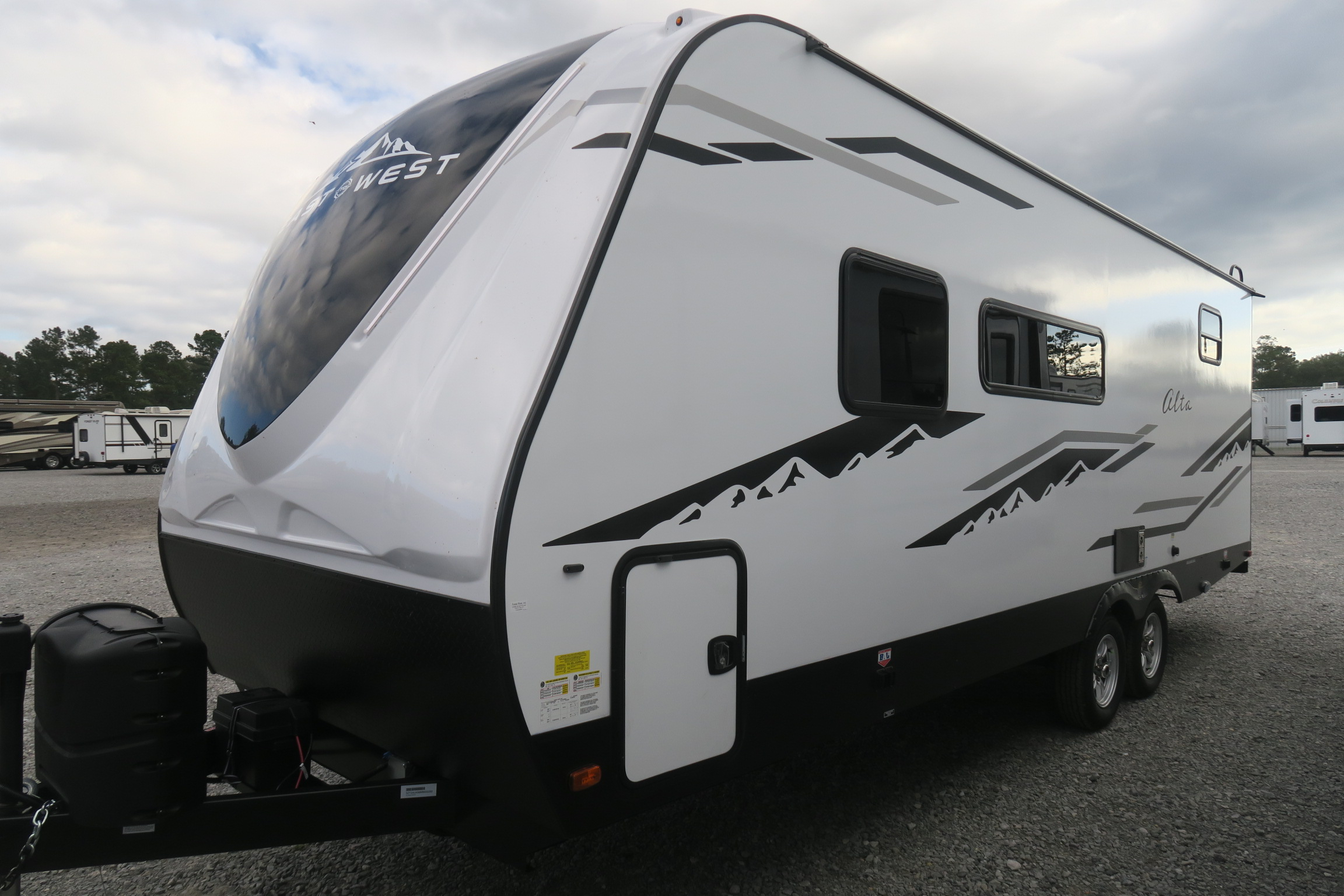 NEW 2021 ALTA 2100MBH Overview Berryland Campers