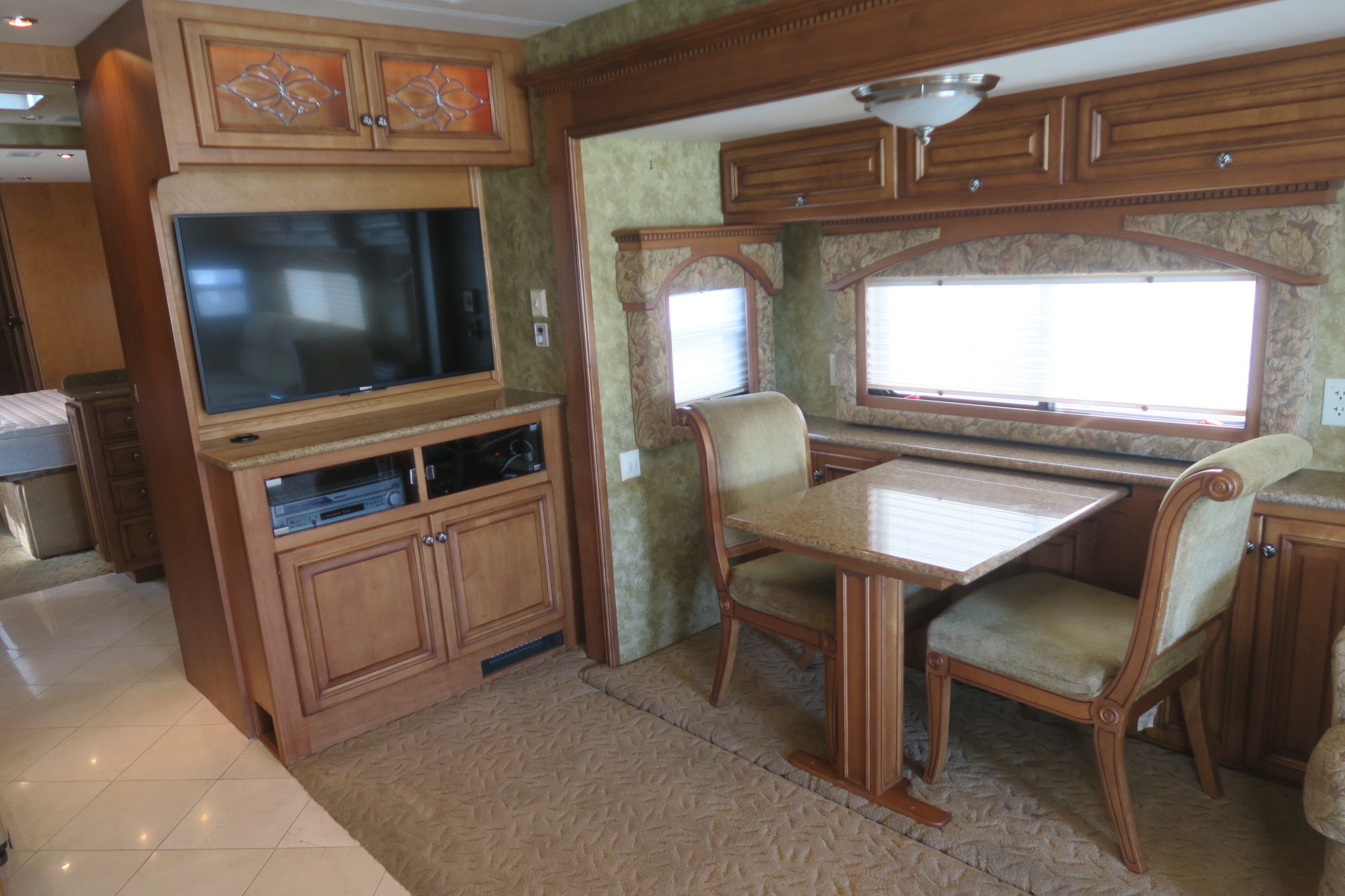 USED 2004 TRAVEL SUPREME SELECT Overview Berryland Campers