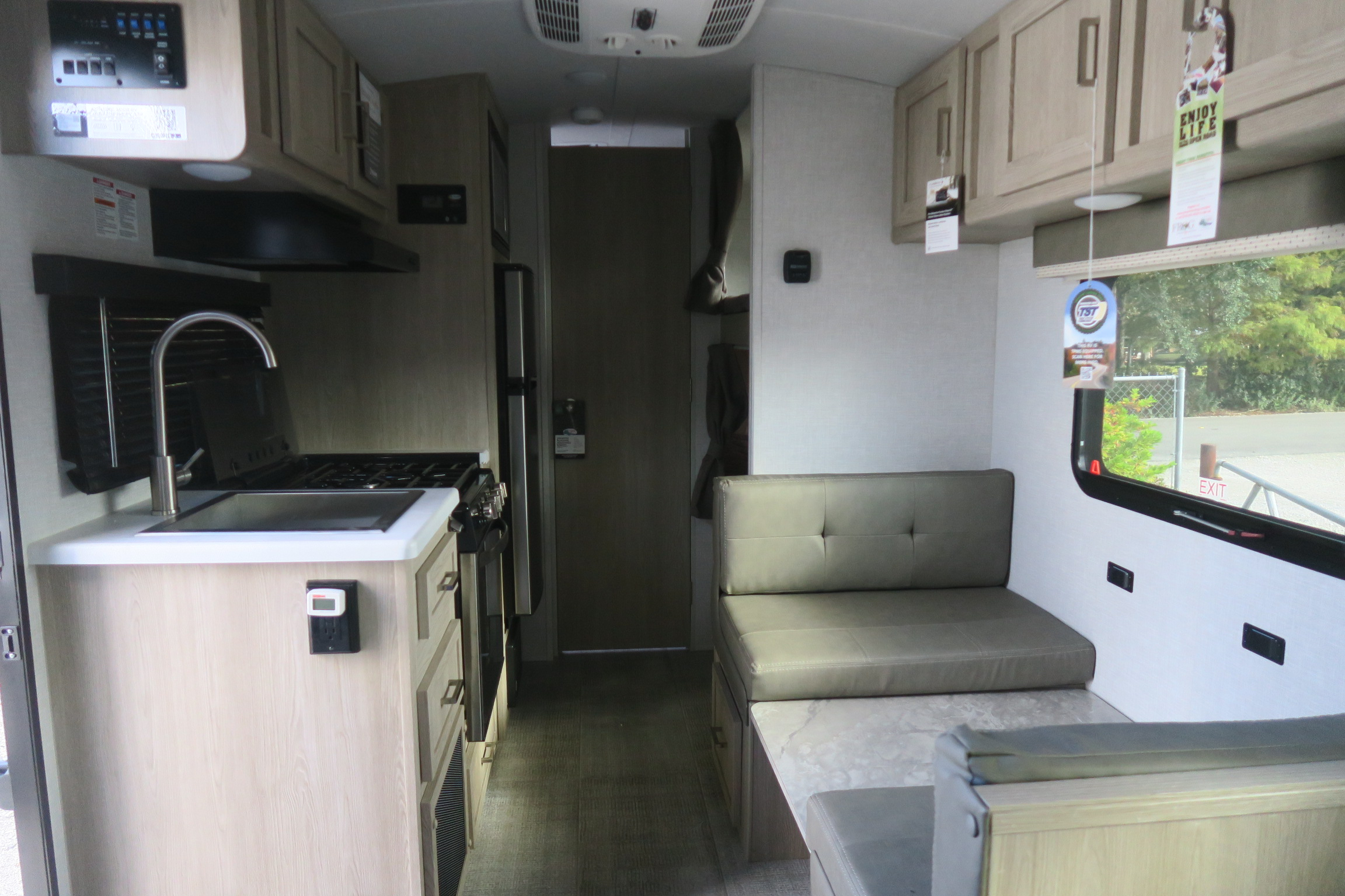 NEW 2021 ROCKWOOD GEO PRO 19BH Overview Berryland Campers