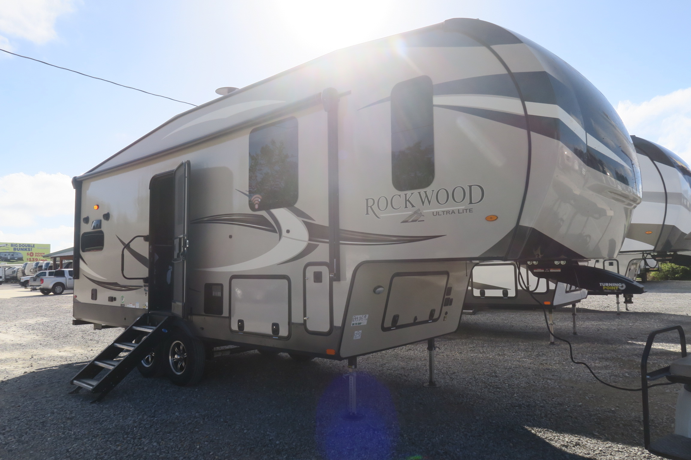 NEW 2021 ROCKWOOD SIGNATURE ULTRA LITE 2442BS Overview Berryland