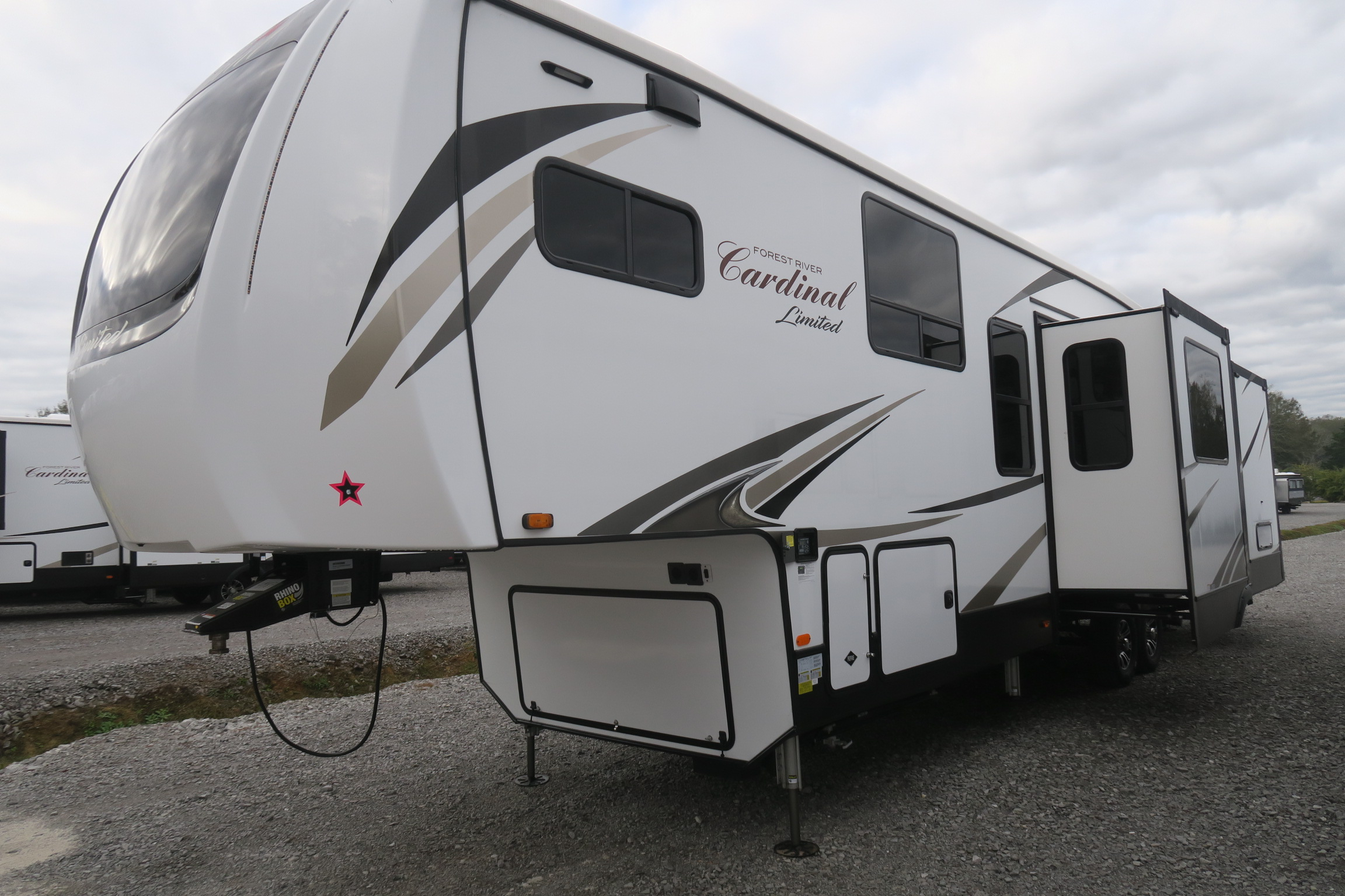 NEW 2021 CARDINAL LIMITED 403FKLE Overview Berryland Campers
