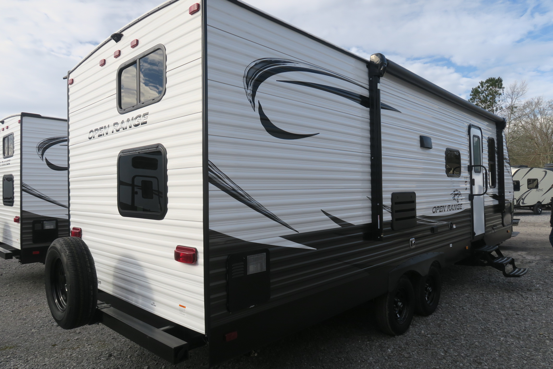 NEW 2021 HIGHLAND RIDGE RV OPEN RANGE 26BHS Overview Berryland Campers