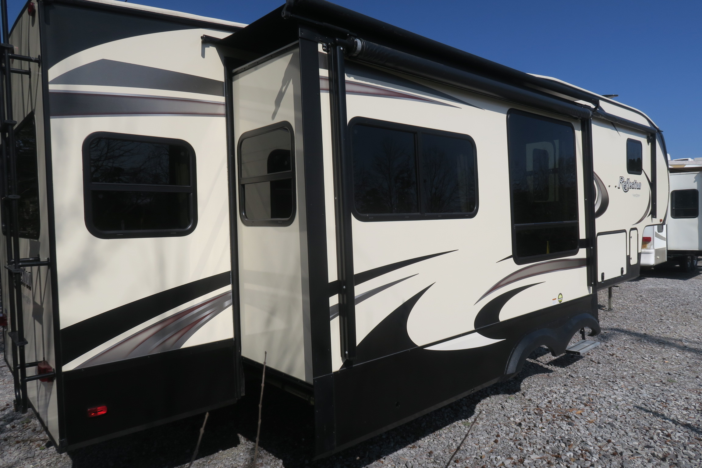 USED 2018 REFLECTION 337RLS Overview Berryland Campers