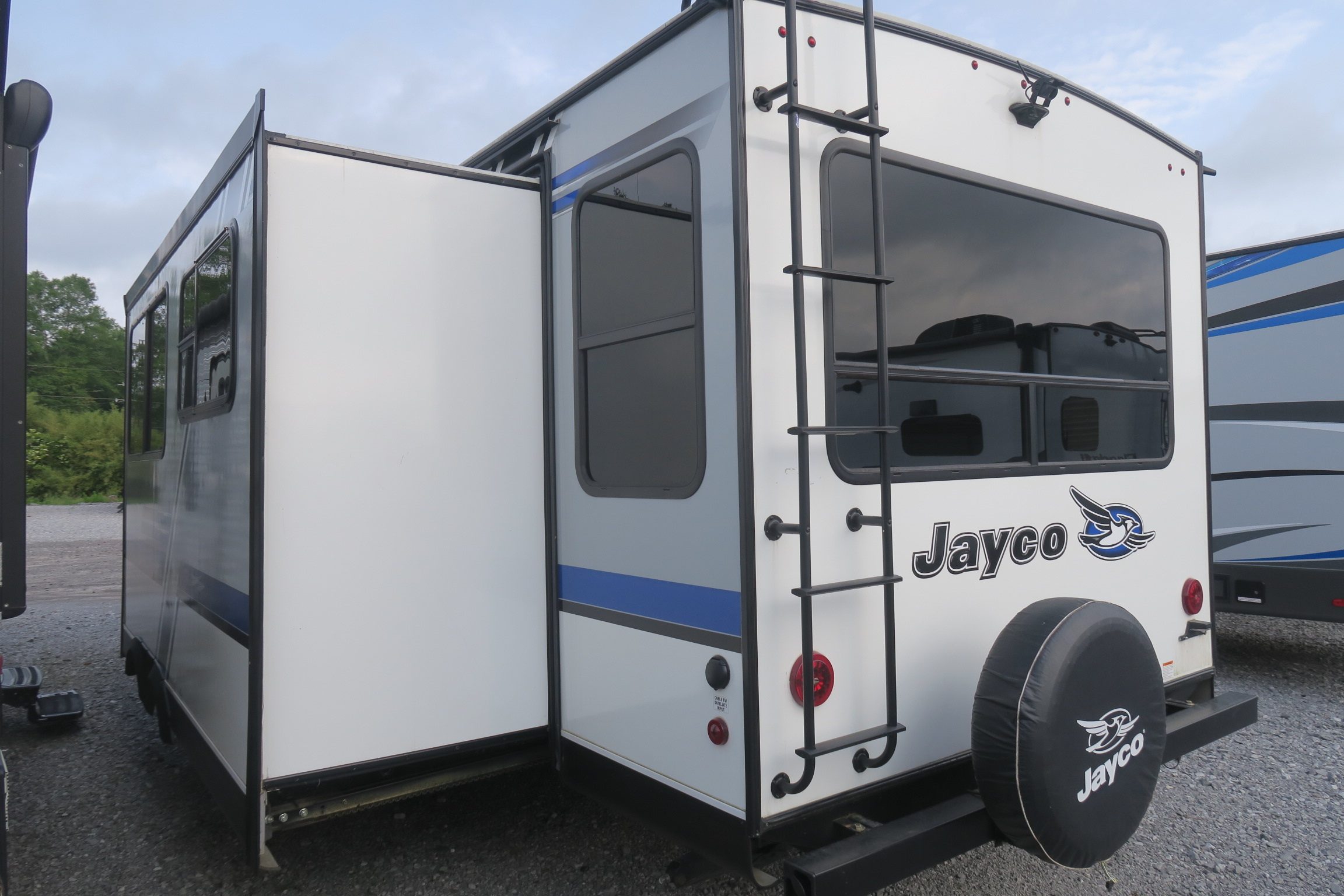 USED 2020 JAY FEATHER 27RL Overview Berryland Campers