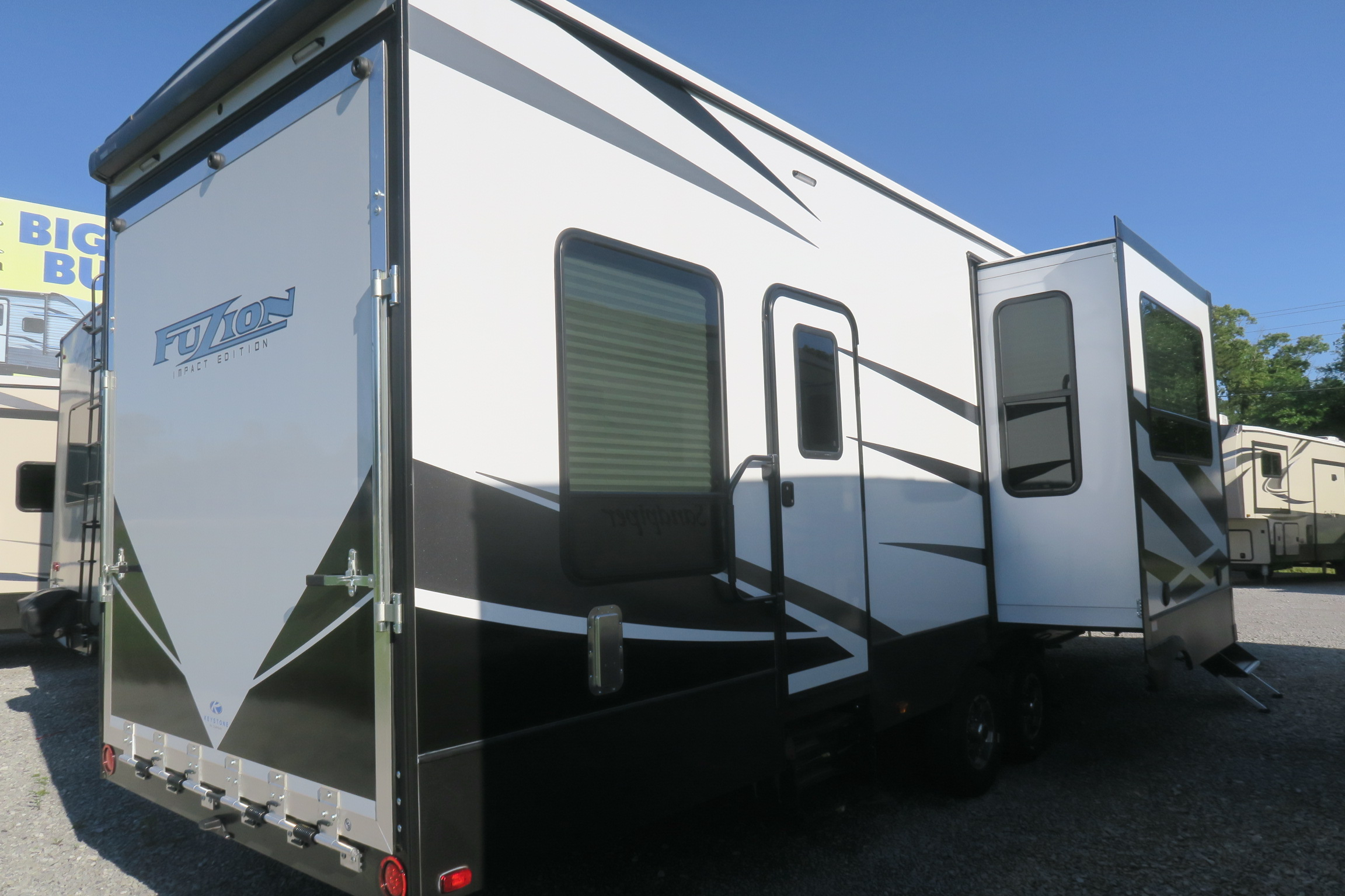 NEW 2021 FUZION 367 Overview Berryland Campers