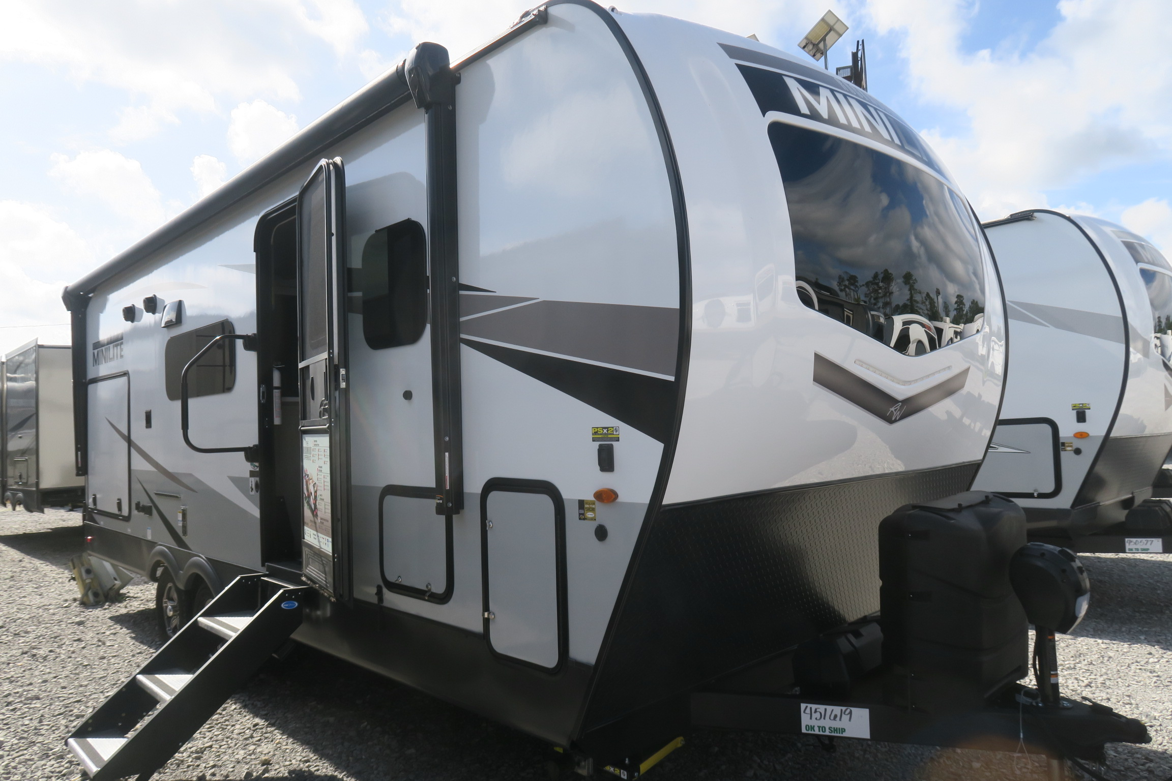 NEW 2023 ROCKWOOD MINI LITE 2507S Overview Berryland Campers