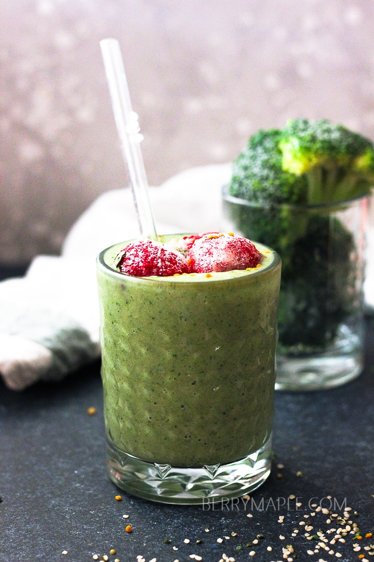 Broccoli detox smoothie Berry&Maple