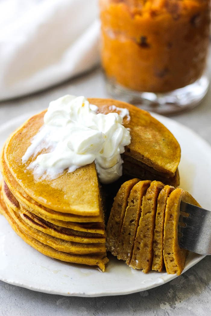Easy pumpkin pancakes recipe Berry&Maple
