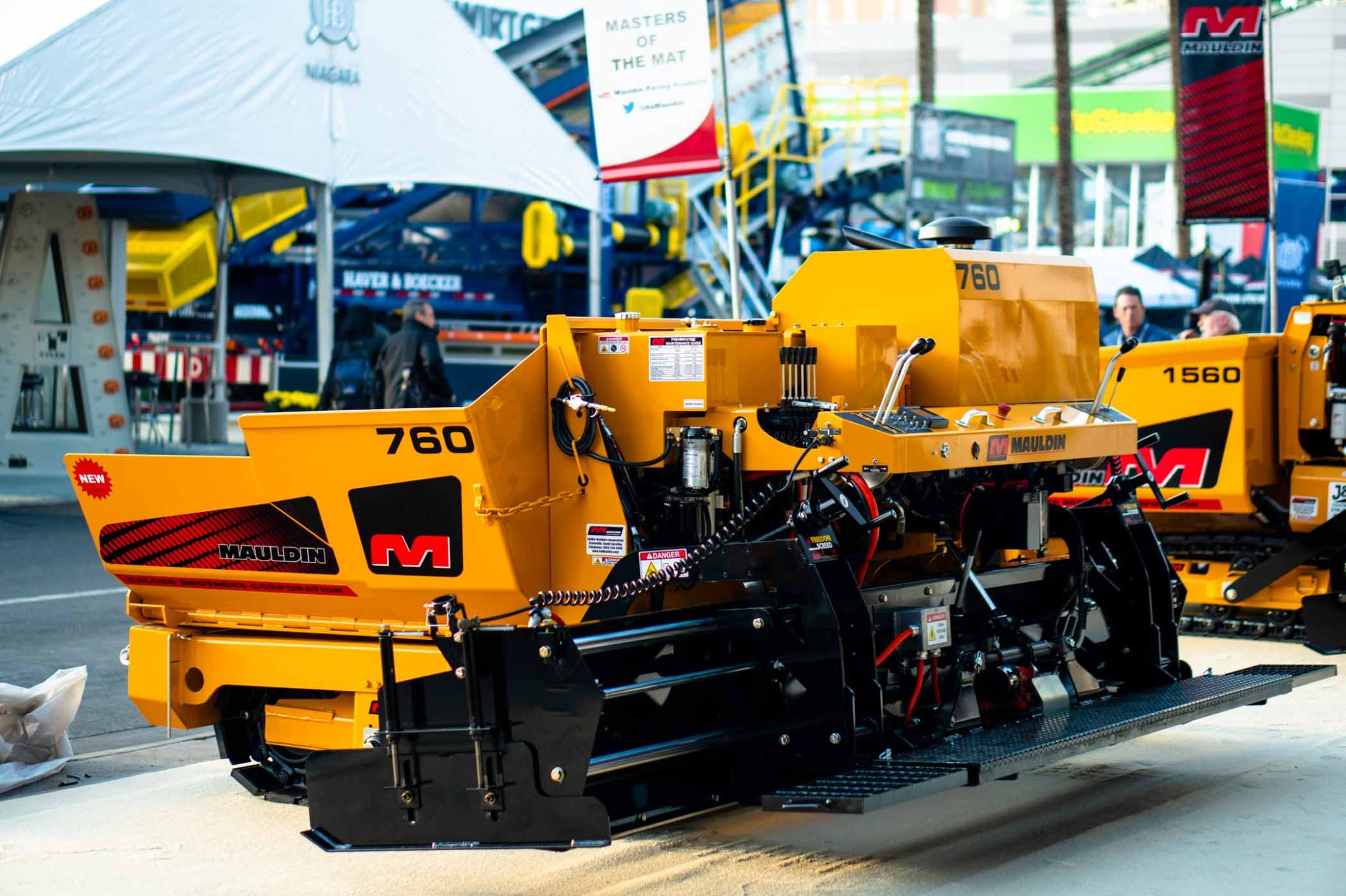 760 Paver Berry Tractor