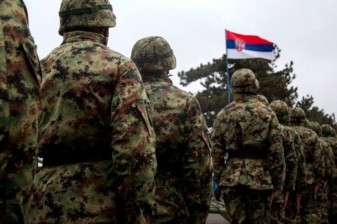 Lambang Toleransi Agama Disematkan Pada Tentara Serbia » BertuahPos