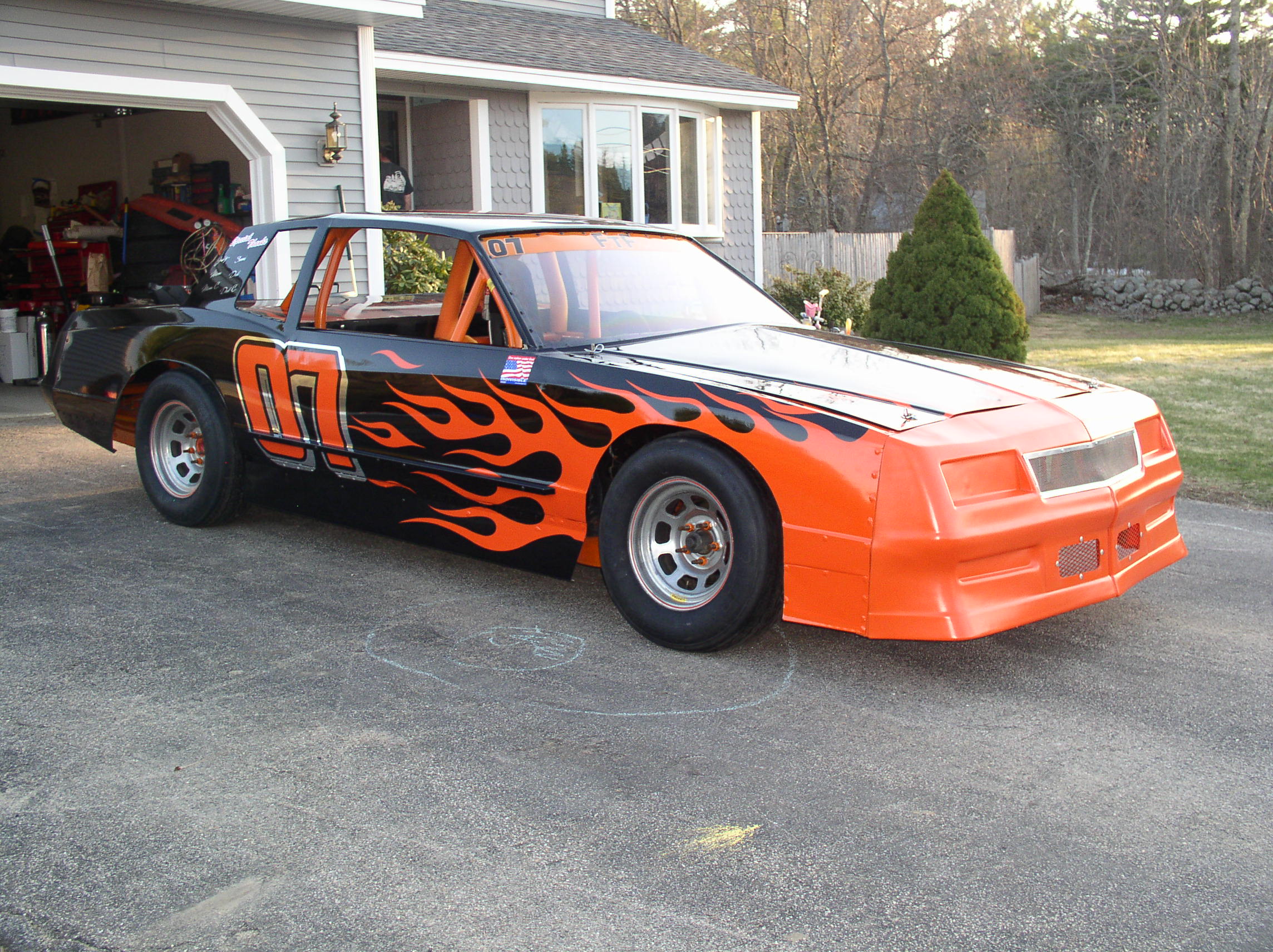 Berube's Truck Accessories Sign Shop, Logos & Lettering