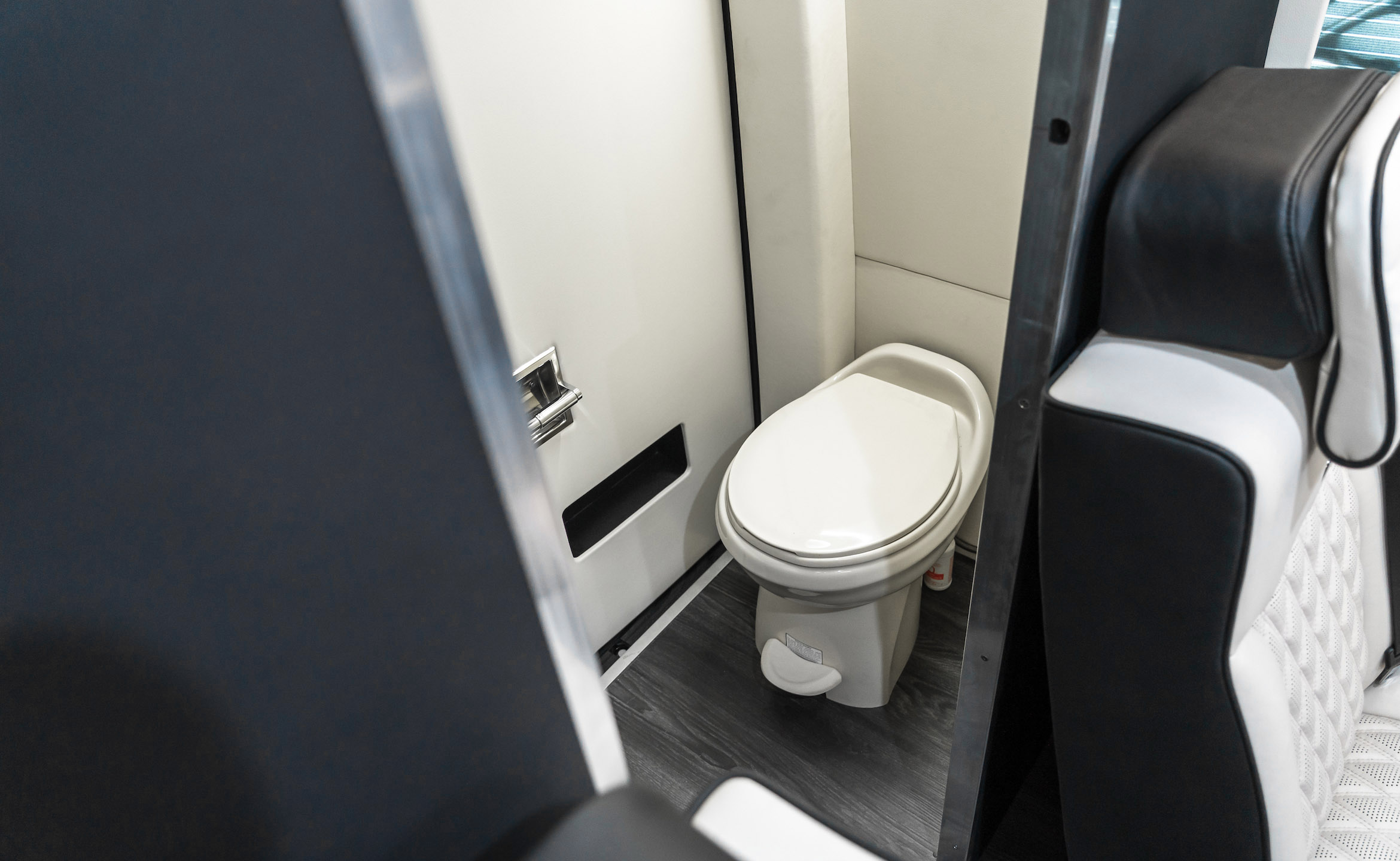 B48 New 2020 Coach with Bathroom Sold! Bespoke Coach Luxury Custom