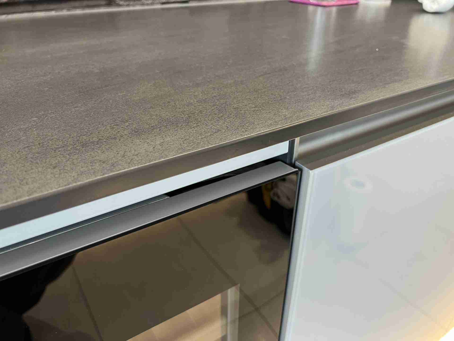 Neolith Ceramic Worktop Chip Bespoke Repairs