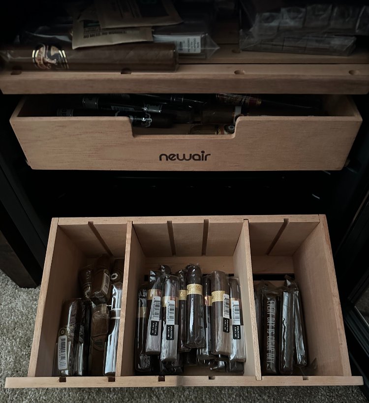 NewAir X Boveda Humidor Review 500Count Cigar