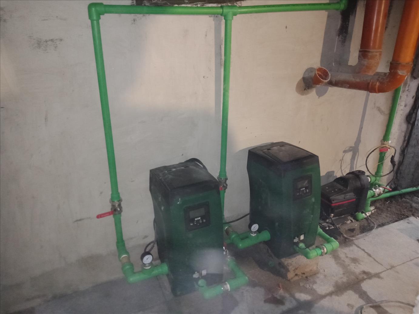 DAB E.sybox Compact Pressure System and Grundfos Scala 2