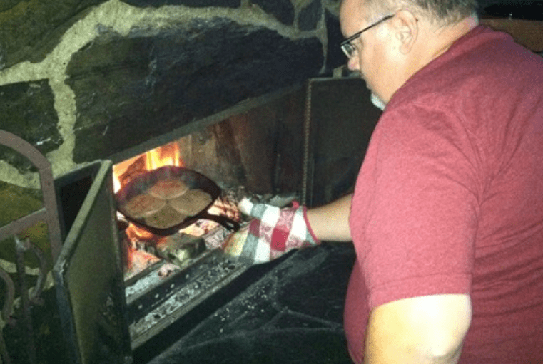 Cast Iron VS Stainless Steel Grill 2024 Which One Is Better to Buy?