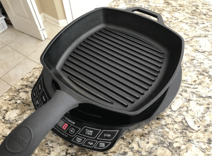 Cast Iron VS Stainless Steel Grill 2024 Which One Is Better to Buy?