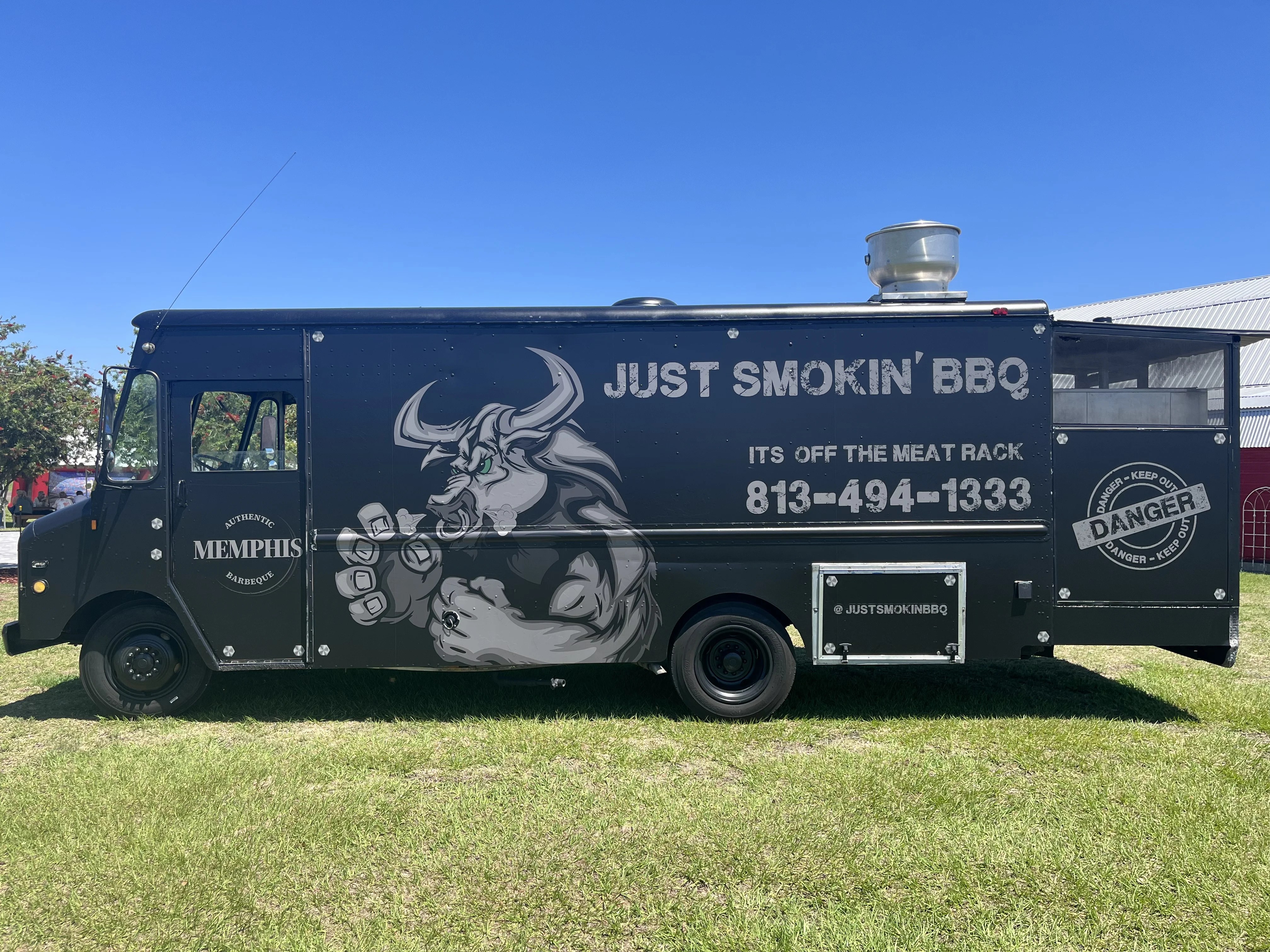 Best Food Trucks Just Smokin BBQ shift on 2/22/2023