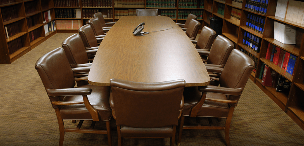 4 Best Tips For Choosing The Right Lawyer